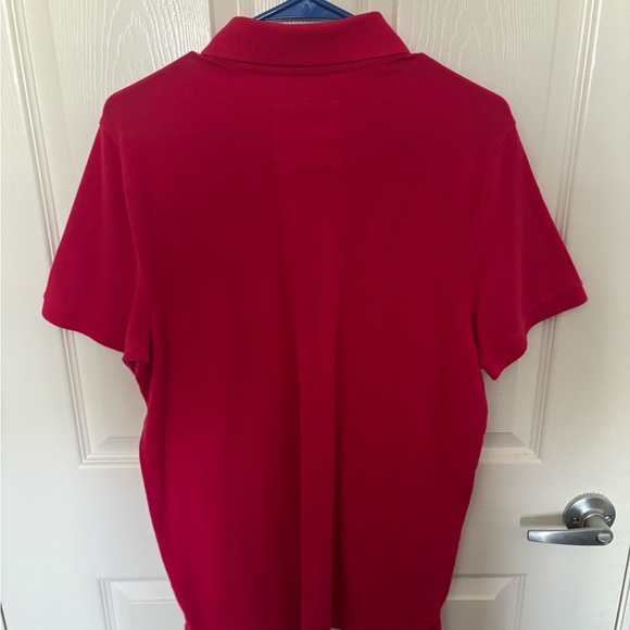 Hollister pink collared shirt - Picture 3 of 3